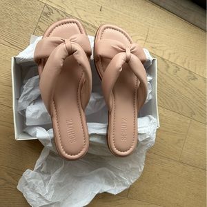Schutz - Fairy Flat Sandal - Sweet Rose NWT